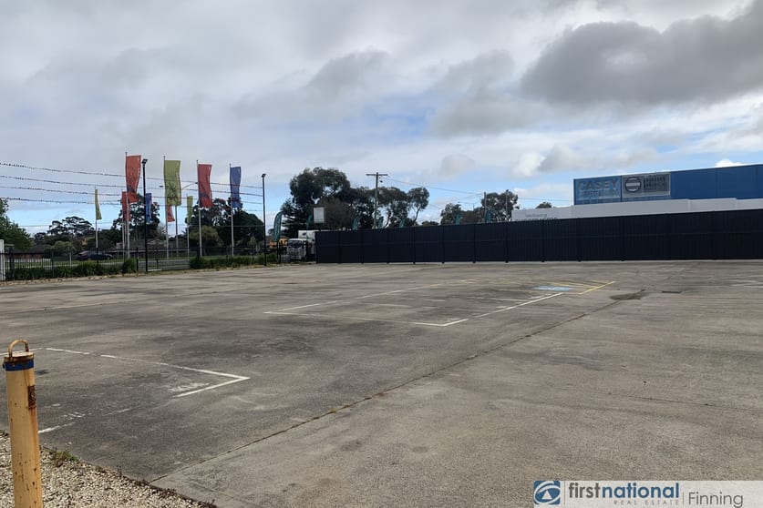 Click to view all images 180-182 South Gippsland Highway Cranbourne VIC 3977 - Image 3