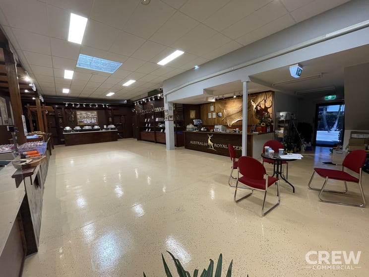 Click to view all images Unit 1/10 Harrington Street Arundel QLD 4214 - Image 2