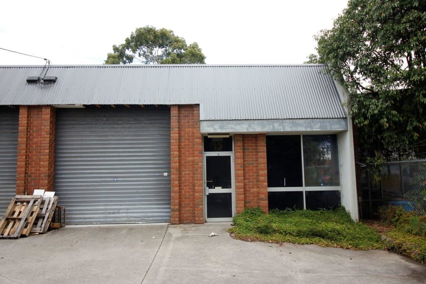 Click to view all images 2/15 Michellan Court Bayswater VIC 3153 - Image 1