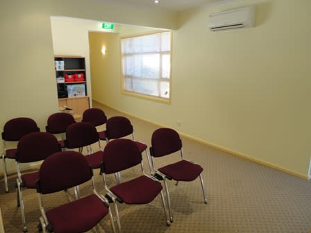 Click to view all images 387 Canterbury Road Forest Hill VIC 3131 - Image 1
