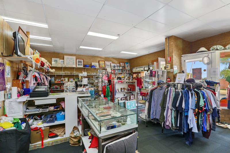 Click to view all images Shops 3 & 4, 3 - 5 Harding Street Portarlington VIC 3223 - Image 3