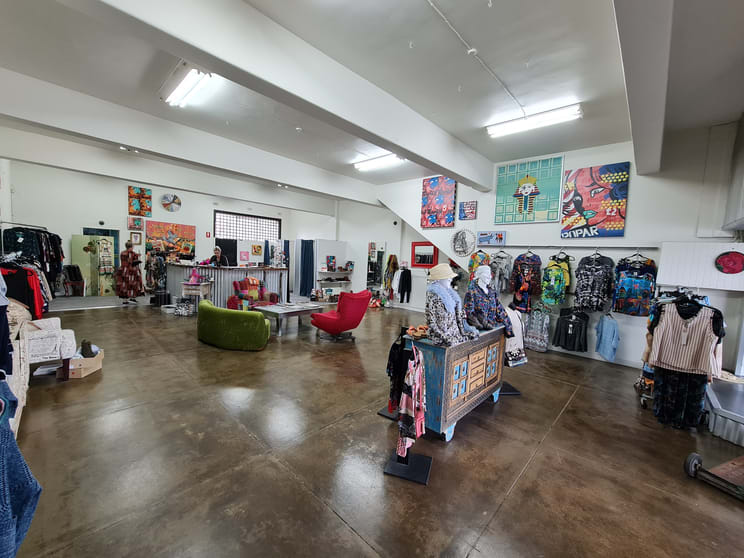 Click to view all images 1/537 Main Street Mordialloc VIC 3195 - Image 3