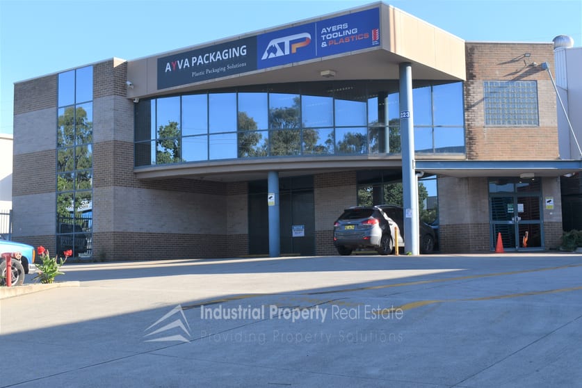 Click to view all images Wetherill Park NSW 2164 - Image 3