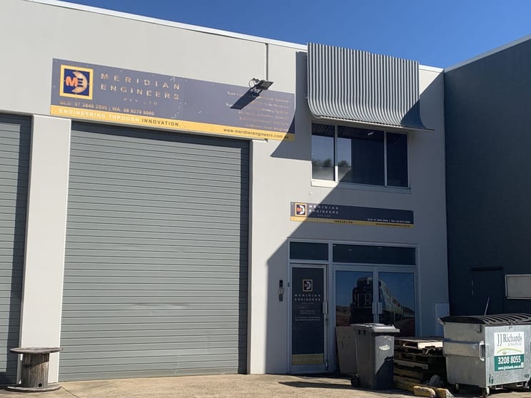 Click to view all images 2/74 Secam Street Mansfield QLD 4122 - Image 1