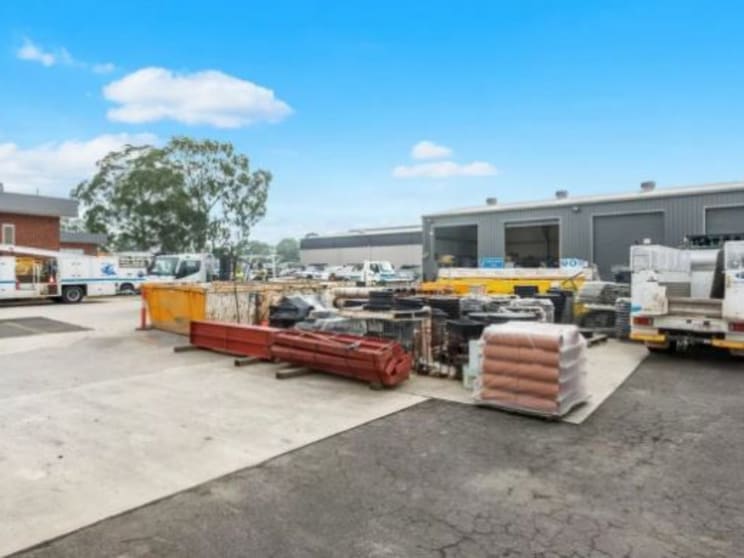 Click to view all images Seven Hills NSW 2147 - Image 2