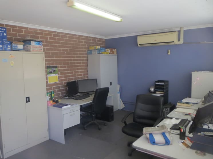 Click to view all images South Windsor NSW 2756 - Image 2