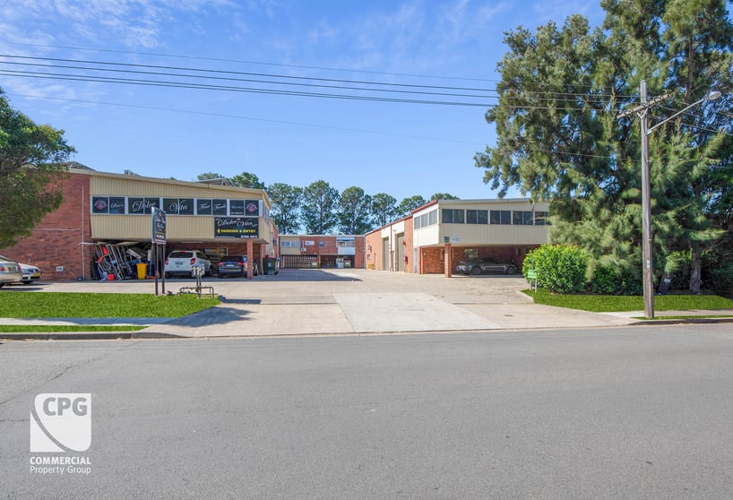 Click to view all images 1 & 2/13 Garema Circuit Kingsgrove NSW 2208 - Image 2
