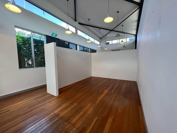 Click to view all images Suite 2 & 3/176 - 178 Cope Street Waterloo NSW 2017 - Image 3