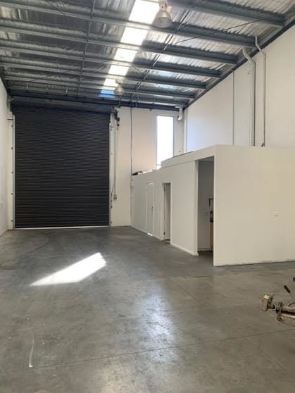 Click to view all images Unit 6/72 Makland Drive Derrimut VIC 3026 - Image 2