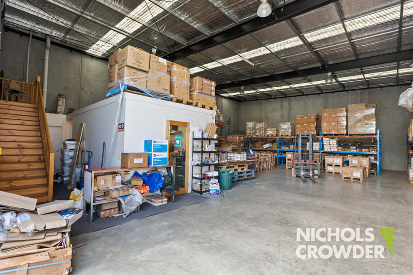 Click to view all images 5 Heland Place Braeside VIC 3195 - Image 2