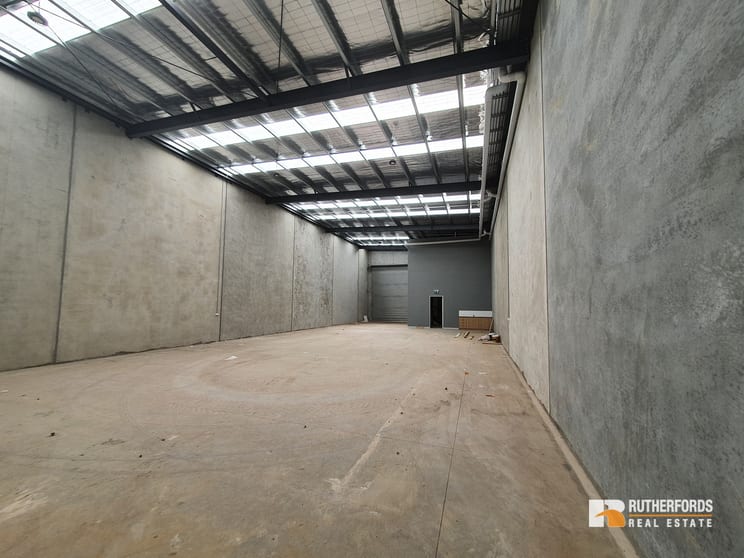 Click to view all images 3/19 Logic Court Truganina VIC 3029 - Image 2