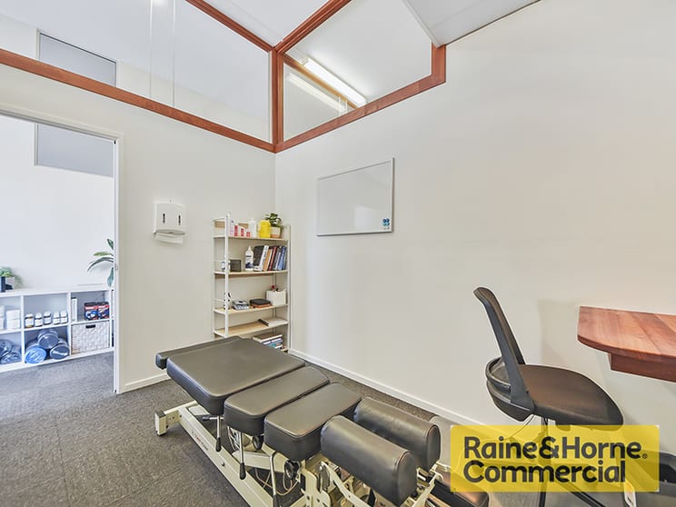 Click to view all images 1/7 O'Connell Terrace Bowen Hills QLD 4006 - Image 3