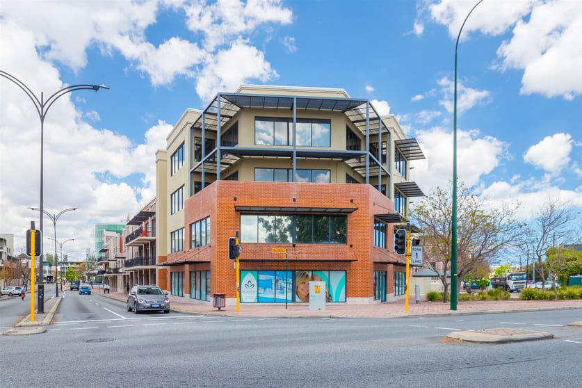 Click to view all images 1D Roydhouse Street Subiaco WA 6008 - Image 2