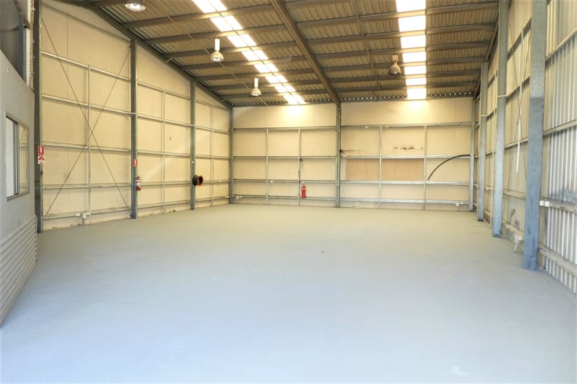Click to view all images 4/48 Centenary Place Logan Village QLD 4207 - Image 2