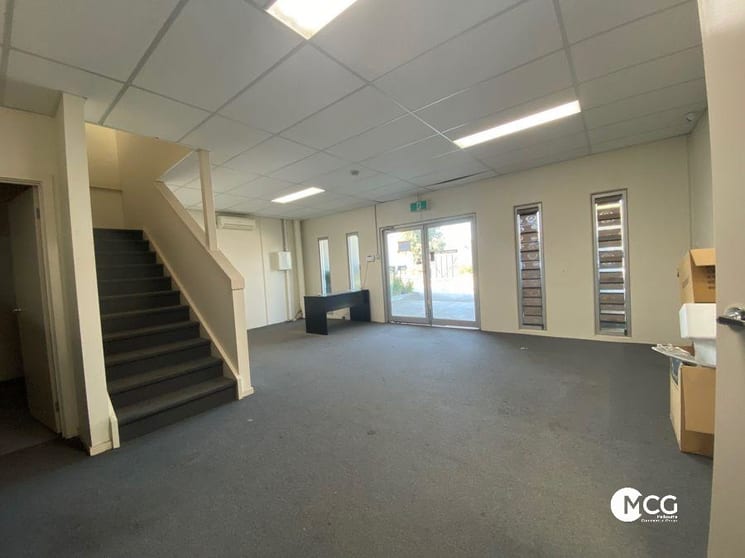 Click to view all images 15 Wallace Ave Point Cook VIC 3030 - Image 2