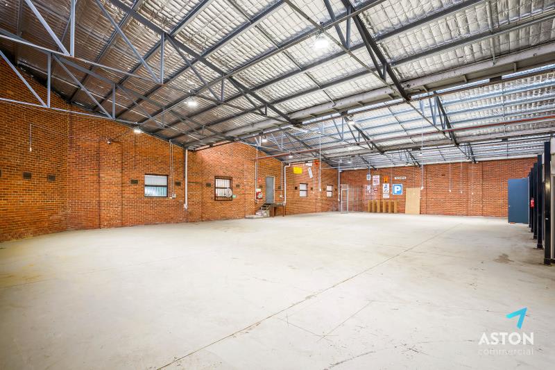 Click to view all images 5 Paran Place Glen Iris VIC 3146 - Image 2