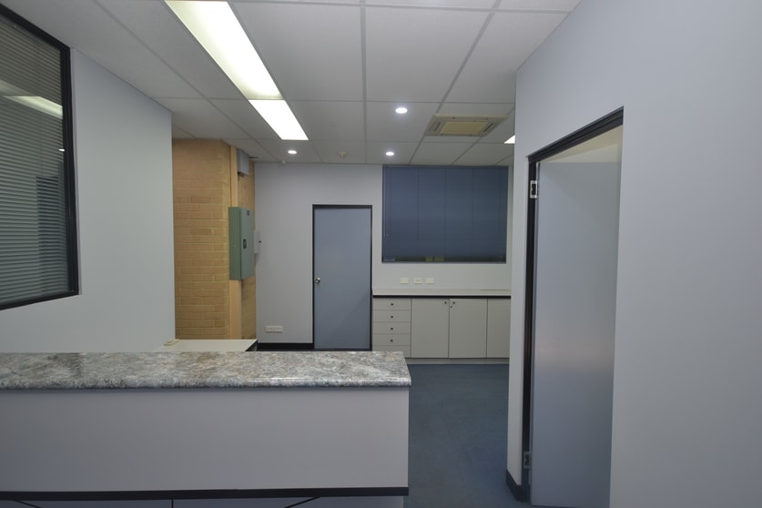 Click to view all images 2/158 Francisco Street Belmont WA 6104 - Image 3