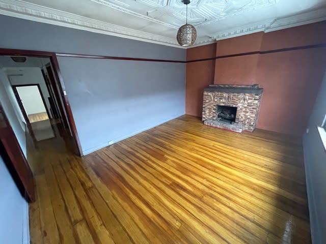 Click to view all images 252 Jasper Road Mckinnon VIC 3204 - Image 2