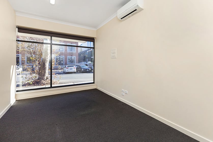 Click to view all images 163 Hargreaves Street Bendigo VIC 3550 - Image 3
