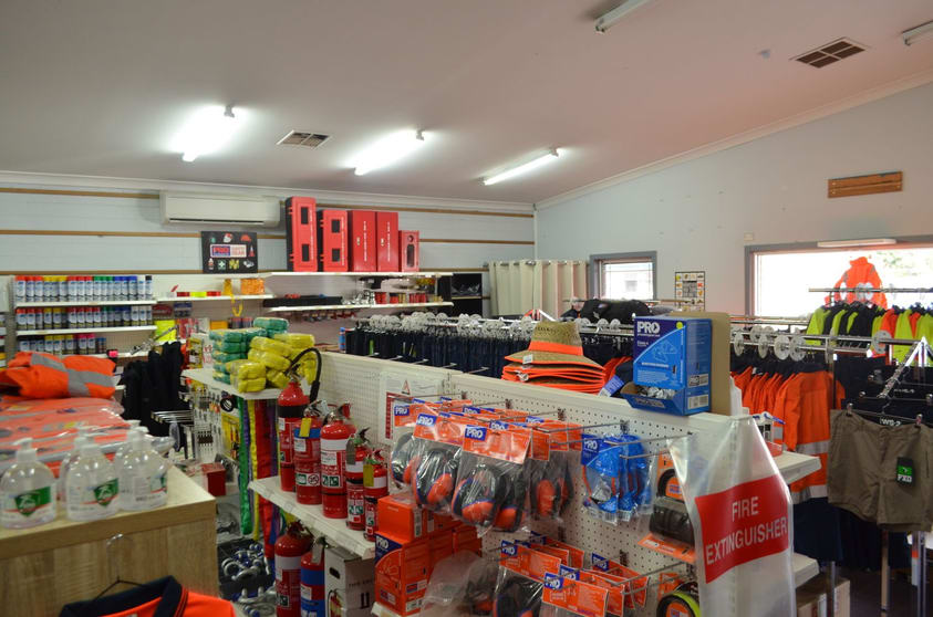 Click to view all images 2/326 Frome Street Moree NSW 2400 - Image 2