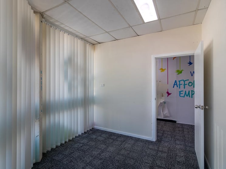 Click to view all images Shop 8/6-10 Mount Street Mount Druitt NSW 2770 - Image 3