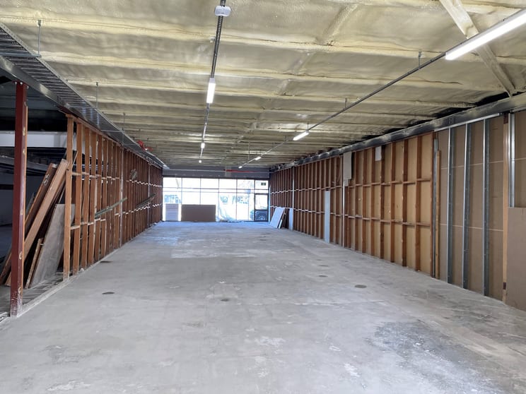 Click to view all images Units 3 & 4/25 Dundas Court Phillip ACT 2606 - Image 3