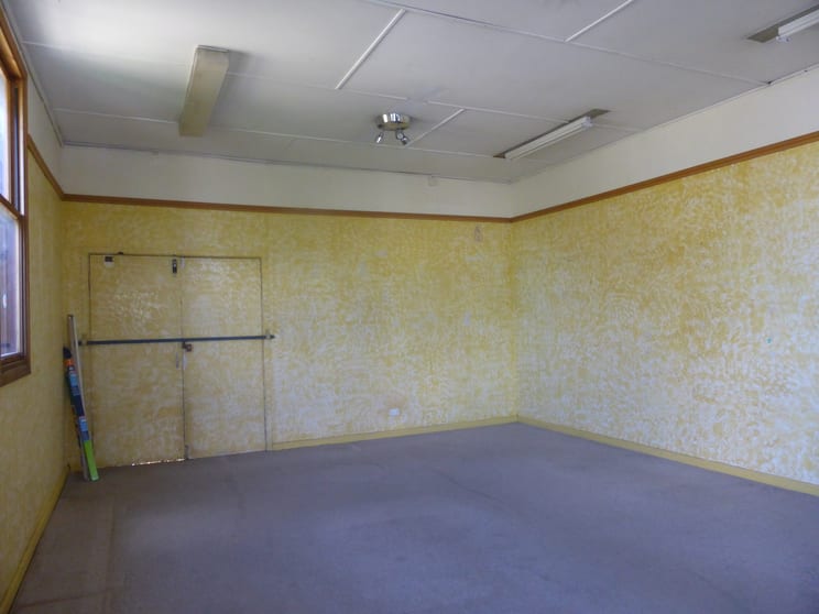 Click to view all images 3/36 Govetts Leap Road Blackheath NSW 2785 - Image 3