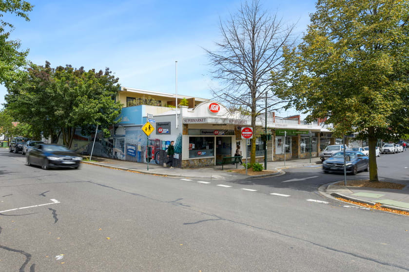 Click to view all images 85 Silverdale Road Eaglemont VIC 3084 - Image 3
