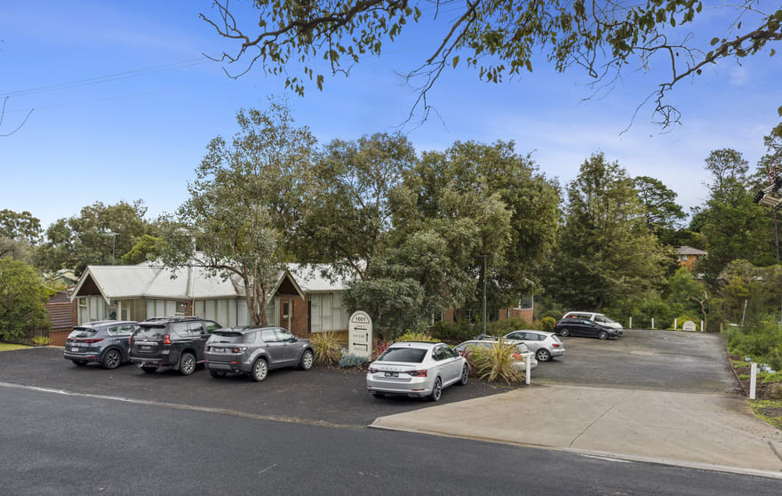 Click to view all images 3B/1601 Main Road Research VIC 3095 - Image 1