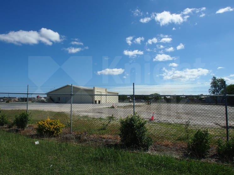Click to view all images Unit/15-25 Chappell Street Kawana QLD 4701 - Image 1
