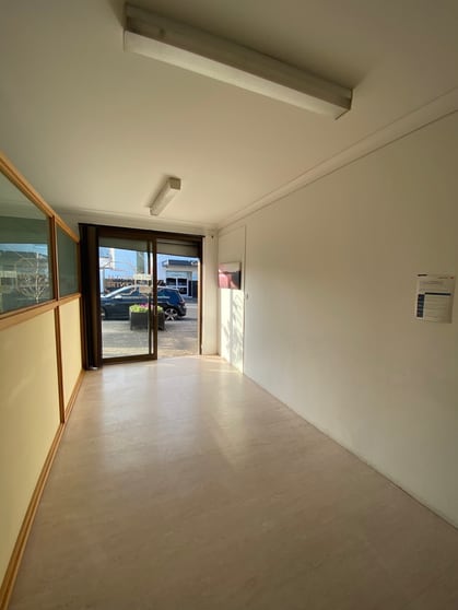 Click to view all images 5/27 Bridge Street Coniston NSW 2500 - Image 2