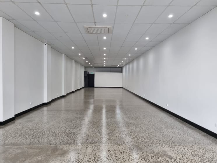 Click to view all images 67 Main Road West St Albans VIC 3021 - Image 3