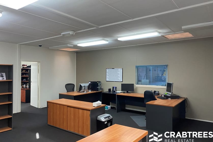 Click to view all images 30 Glenvale Crescent Mulgrave VIC 3170 - Image 3