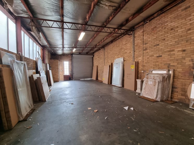 Click to view all images 15 Yarra Street Abbotsford VIC 3067 - Image 3