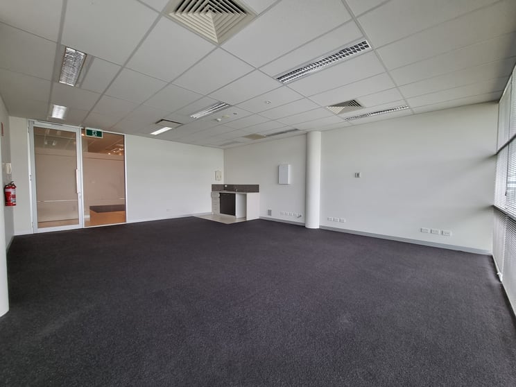 Click to view all images 65/574 Plummer Street Port Melbourne VIC 3207 - Image 2