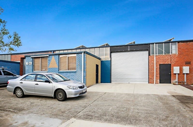 Click to view all images 18 Culverlands Street Heidelberg West VIC 3081 - Image 2