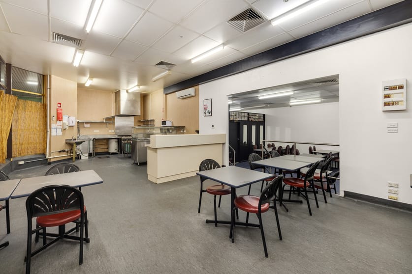 Click to view all images Shop/10-12 / 80 Bold Street Laurieton NSW 2443 - Image 3