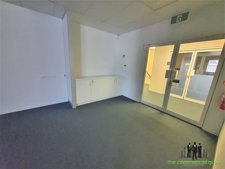 Click to view all images 4/3-5 Jockers St Strathpine QLD 4500 - Image 2