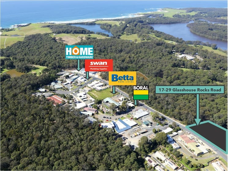 Click to view all images Unit 1/17-29 Glasshouse Rocks Rd Narooma NSW 2546 - Image 1