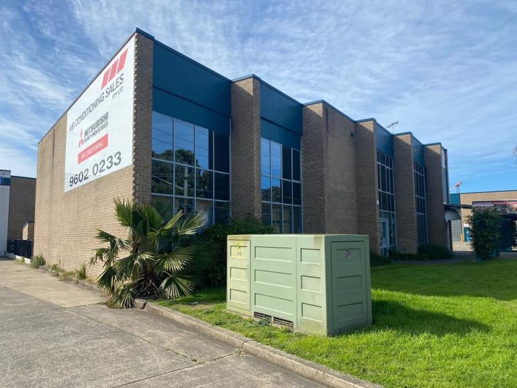Click to view all images Unit 1/90 Heathcote Road Moorebank NSW 2170 - Image 1