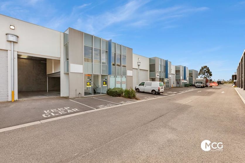 Click to view all images Unit 48, 22-30 Wallace Ave Point Cook VIC 3030 - Image 1