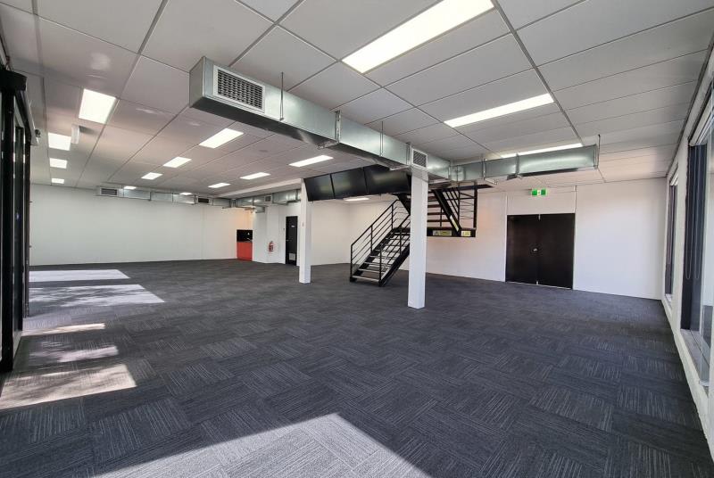 Click to view all images 47 Brady Street South Melbourne VIC 3205 - Image 3
