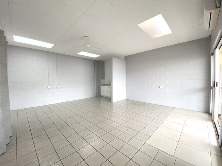 Click to view all images 4/87 Gympie Road Tinana QLD 4650 - Image 3