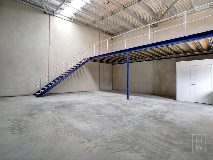 Click to view all images Unit 32/17 Old Dairy Close Moss Vale NSW 2577 - Image 3