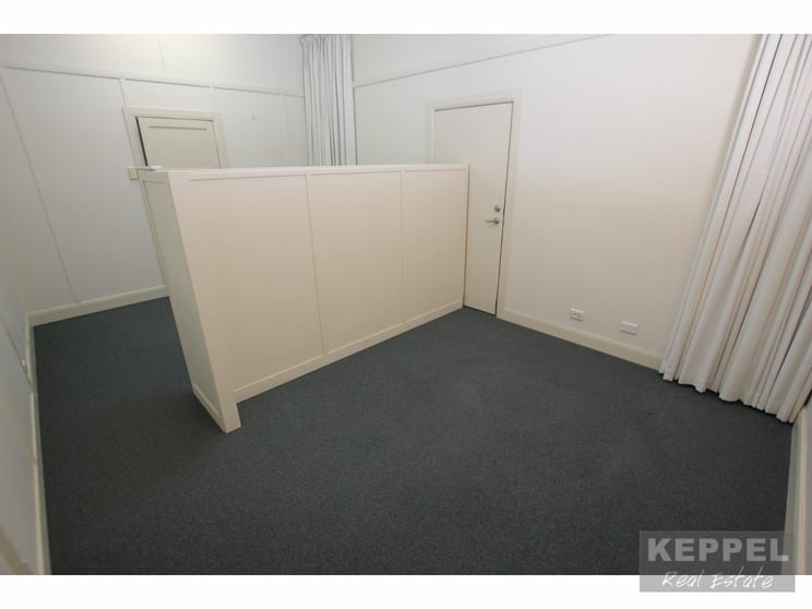 5/30 James Street Yeppoon QLD 4703 - Image 3