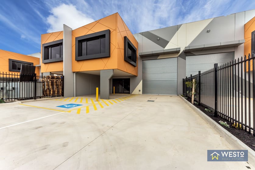 Click to view all images 6/17 Infinity Drive Truganina VIC 3029 - Image 1