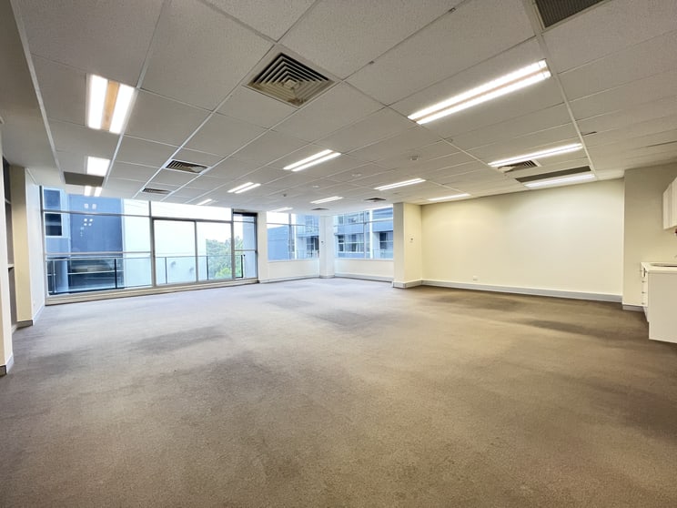 Click to view all images 4205/4 Daydream Street Warriewood NSW 2102 - Image 2