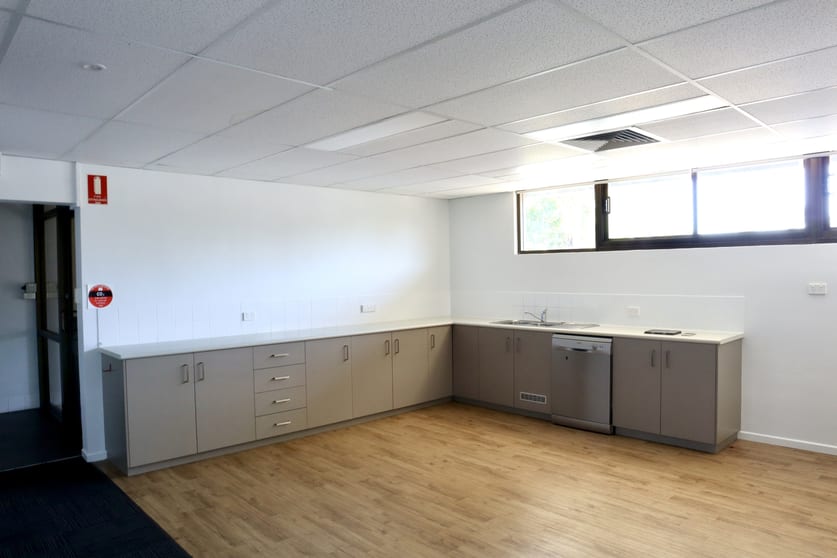 Click to view all images 1A & 1B/242 Mulgrave Road Cairns City QLD 4870 - Image 3