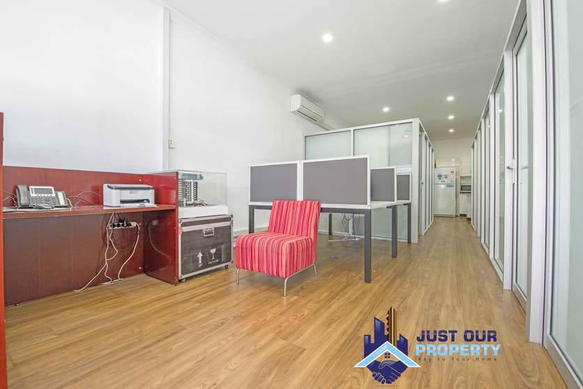 Click to view all images 104 Cahors Road Padstow NSW 2211 - Image 3