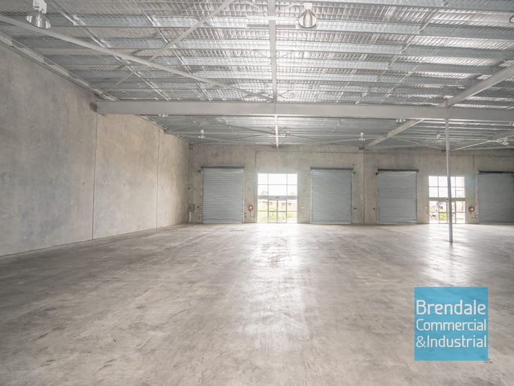 Click to view all images 16&17/31-79 Paisley Dr Lawnton QLD 4501 - Image 3